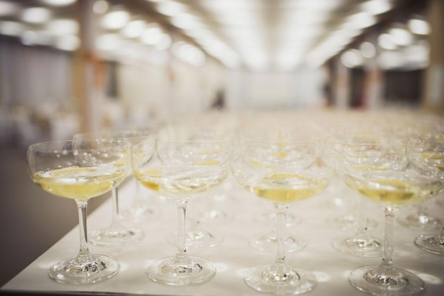 Fotka stužková – Poháre so šampanským