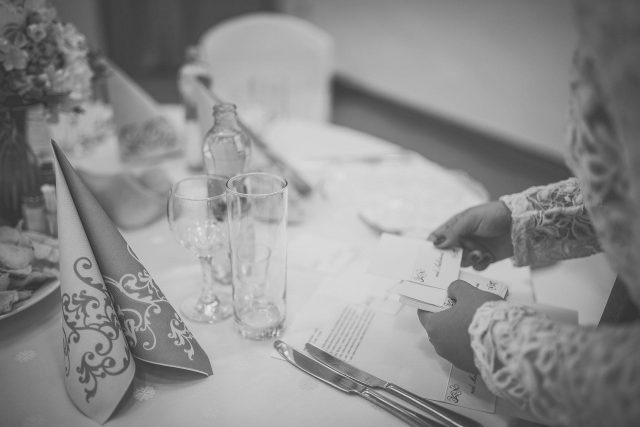Fotka stužková – Menovky na stoly